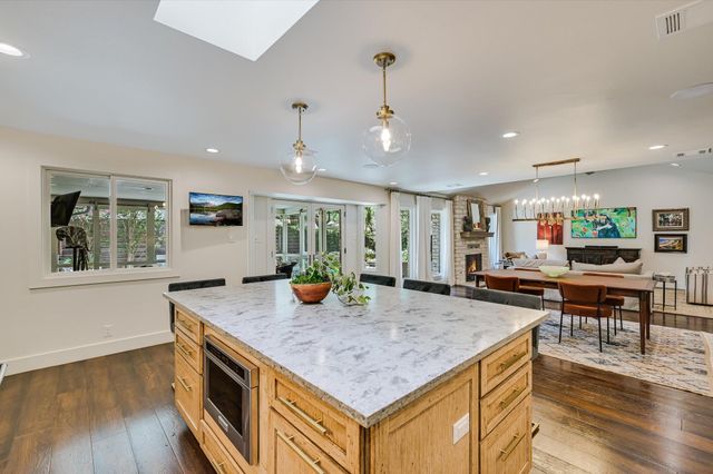 4104 Tablerock DR, Austin, TX 78731