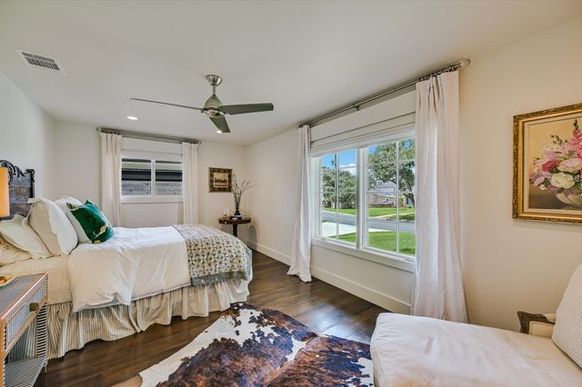 4104 Tablerock DR, Austin, TX 78731