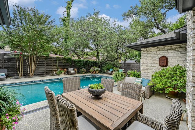 4104 Tablerock DR, Austin, TX 78731