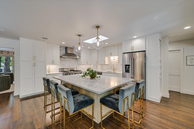 4104 Tablerock DR, Austin, TX 78731