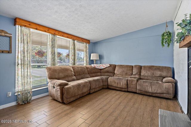 11214 EMUNESS Road, Jacksonville, FL 32218