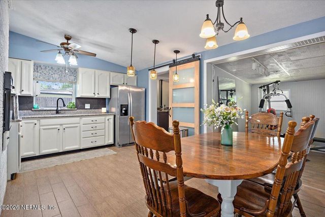 11214 EMUNESS Road, Jacksonville, FL 32218