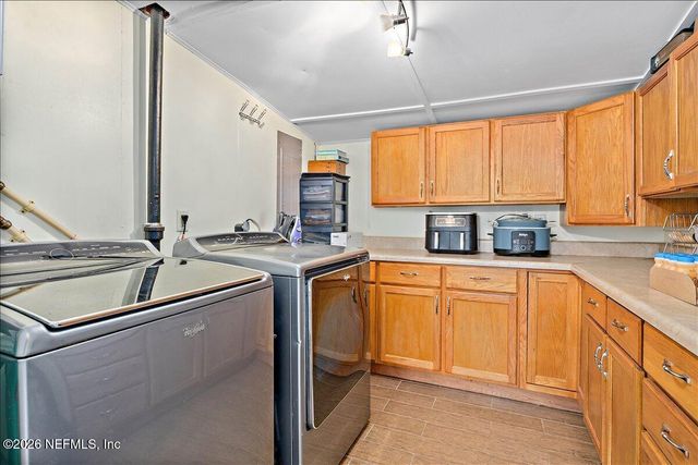 11214 EMUNESS Road, Jacksonville, FL 32218