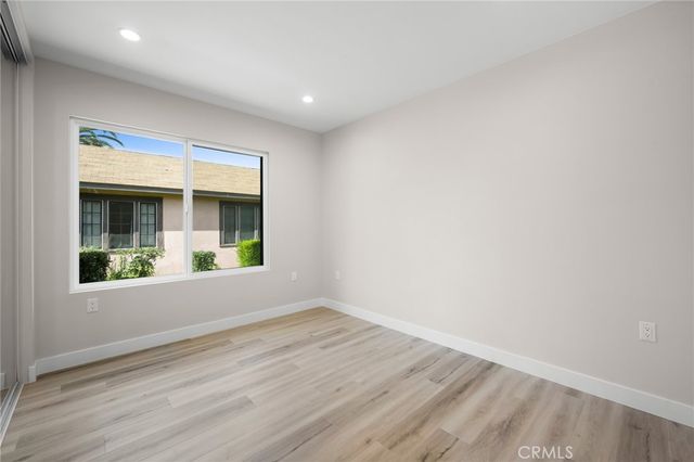 417 Riverdale Drive 415, Glendale, CA 91204