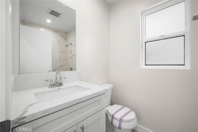 417 Riverdale Drive 415, Glendale, CA 91204