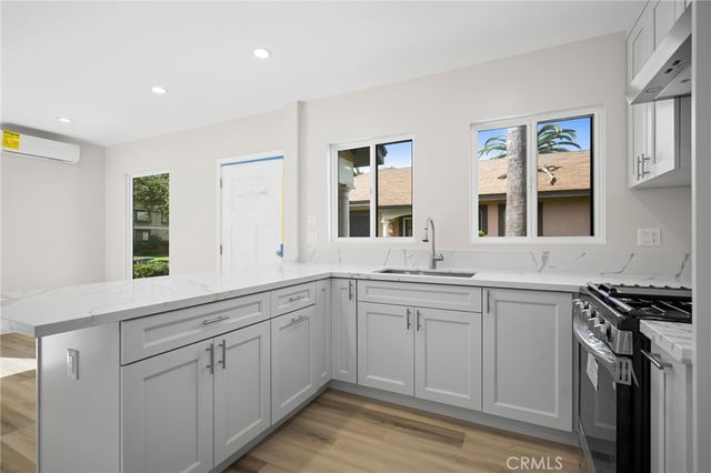 417 Riverdale Drive 415, Glendale, CA 91204