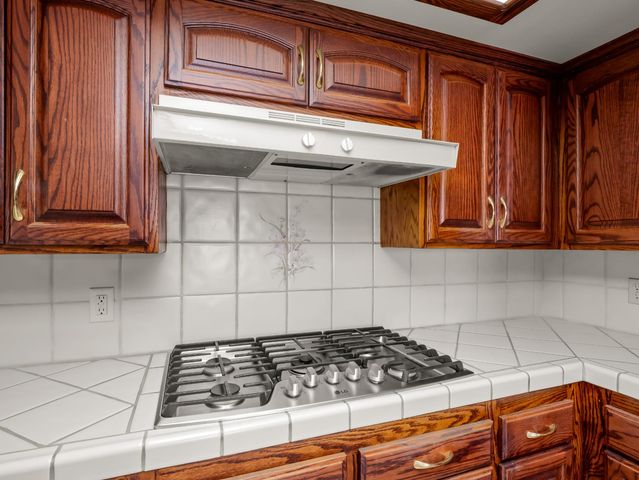 323 N Villa Avenue, Fresno, CA 93727