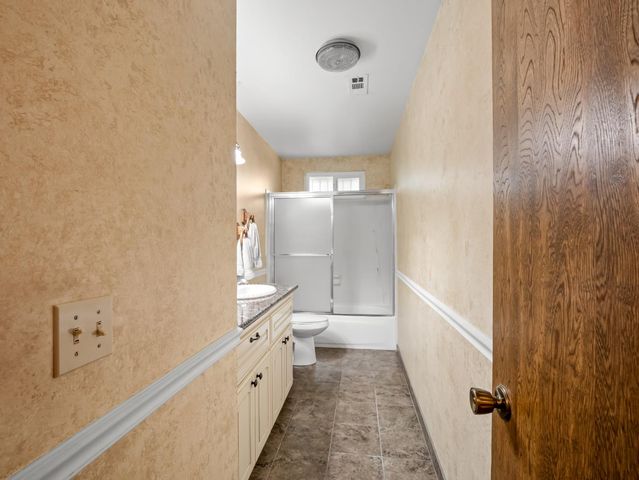 323 N Villa Avenue, Fresno, CA 93727