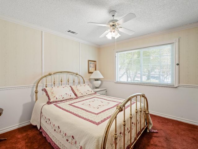 323 N Villa Avenue, Fresno, CA 93727