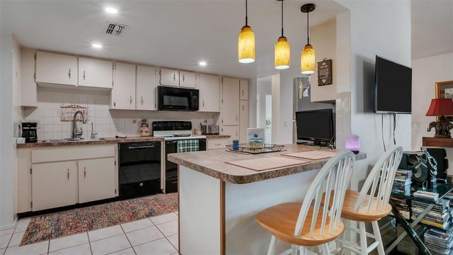 7630 VIENNA LANE, Port Richey, FL 34668