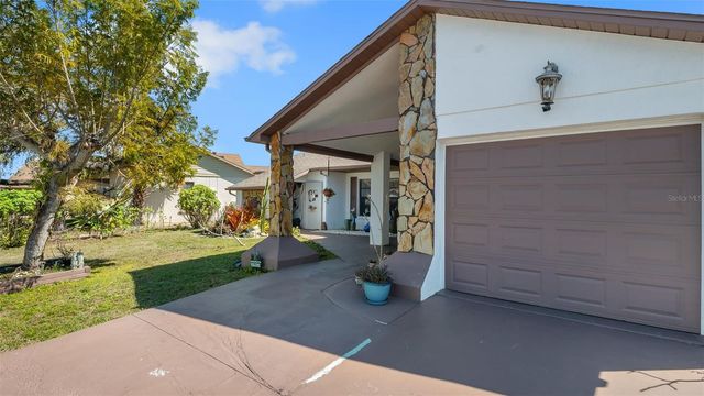 7630 VIENNA LANE, Port Richey, FL 34668