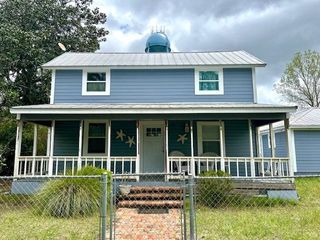 67 Yellow Jacket Ave, Sopchoppy, FL 32358