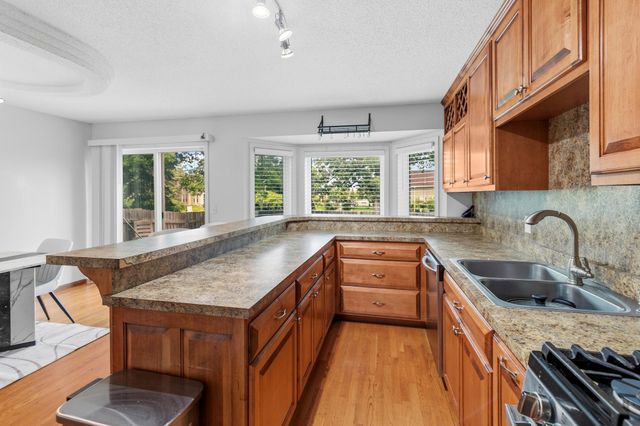9887 Ilex Street NW, Coon Rapids, MN 55433