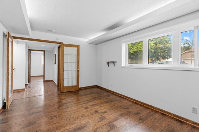 9887 Ilex Street NW, Coon Rapids, MN 55433