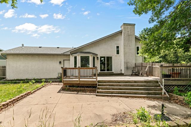 9887 Ilex Street NW, Coon Rapids, MN 55433