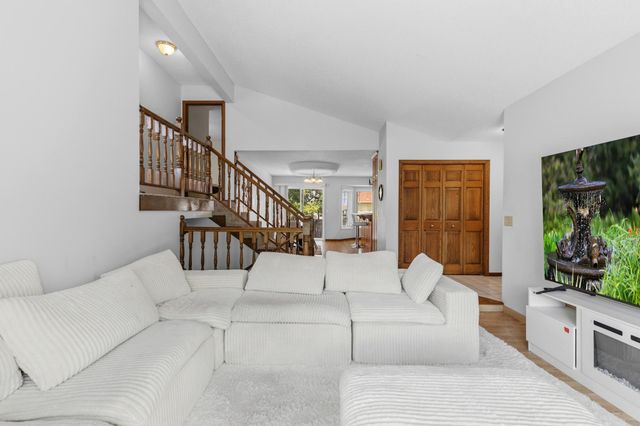 9887 Ilex Street NW, Coon Rapids, MN 55433