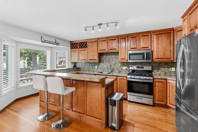 9887 Ilex Street NW, Coon Rapids, MN 55433