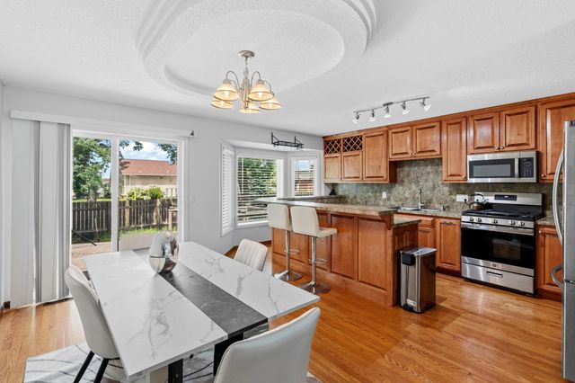 9887 Ilex Street NW, Coon Rapids, MN 55433