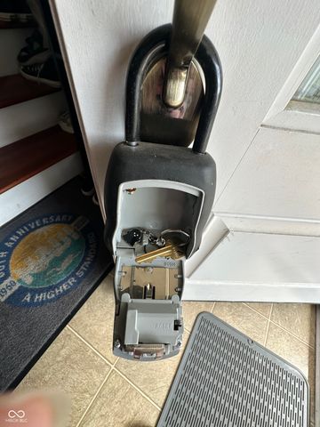 910 Angus Way, Indianapolis, IN 46217