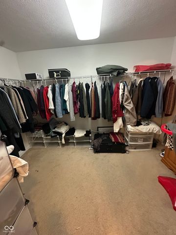 910 Angus Way, Indianapolis, IN 46217