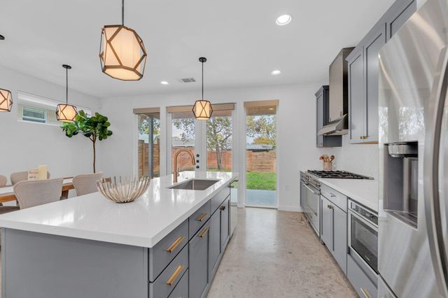 506 South Park DR 1, Austin, TX 78704