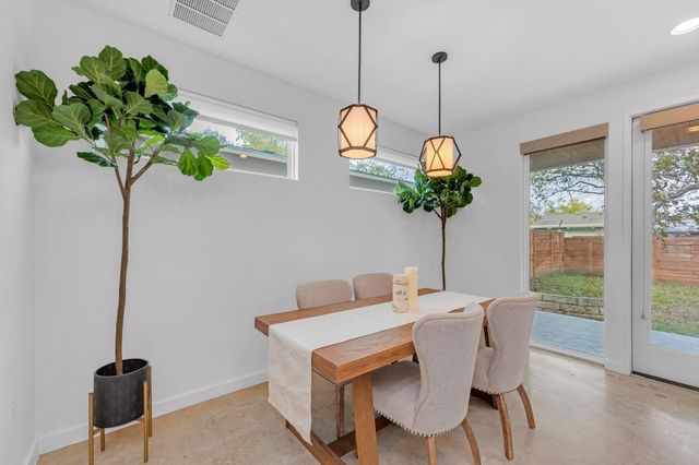 506 South Park DR 1, Austin, TX 78704