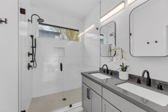 506 South Park DR 1, Austin, TX 78704