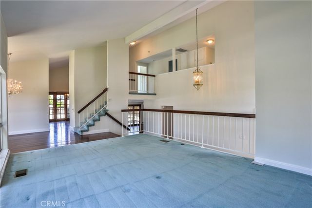2009 VINEWOOD Street, La Verne, CA 91750