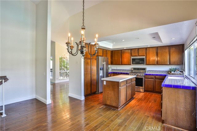 2009 VINEWOOD Street, La Verne, CA 91750