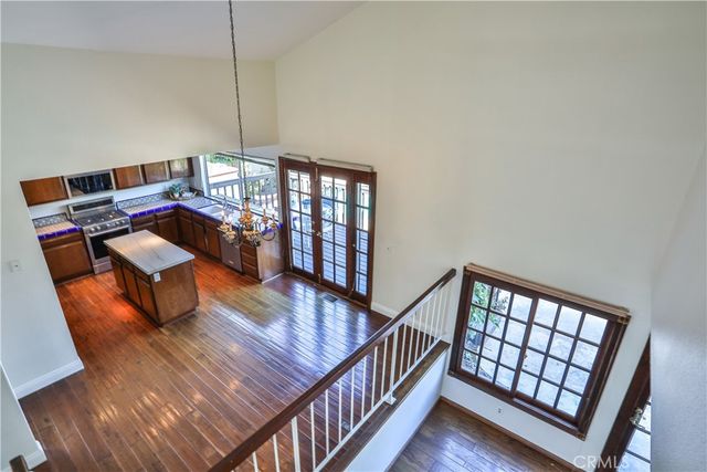 2009 VINEWOOD Street, La Verne, CA 91750