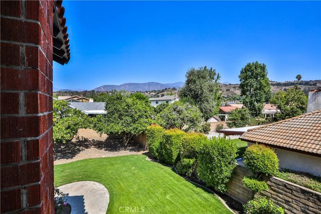 2009 VINEWOOD Street, La Verne, CA 91750
