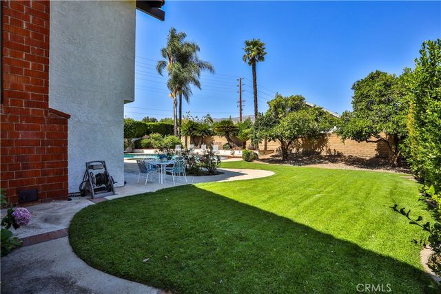 2009 VINEWOOD Street, La Verne, CA 91750