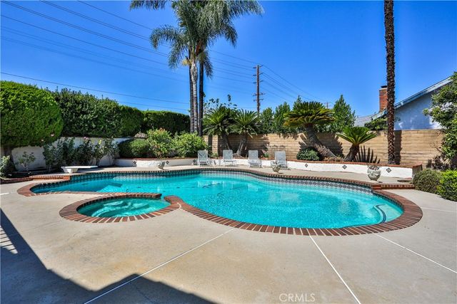 2009 VINEWOOD Street, La Verne, CA 91750