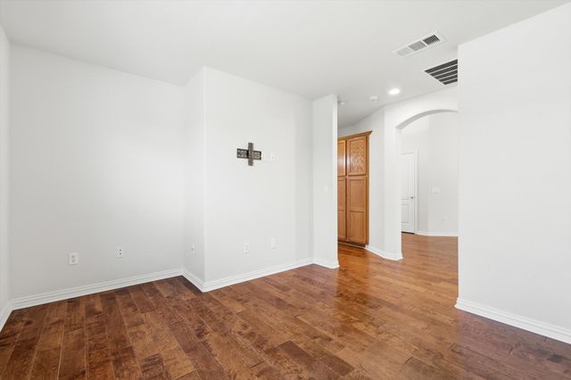 9608 Lindenwood Trail, Denton, TX 76207