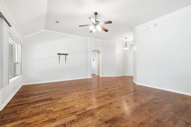 9608 Lindenwood Trail, Denton, TX 76207