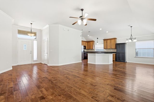 9608 Lindenwood Trail, Denton, TX 76207