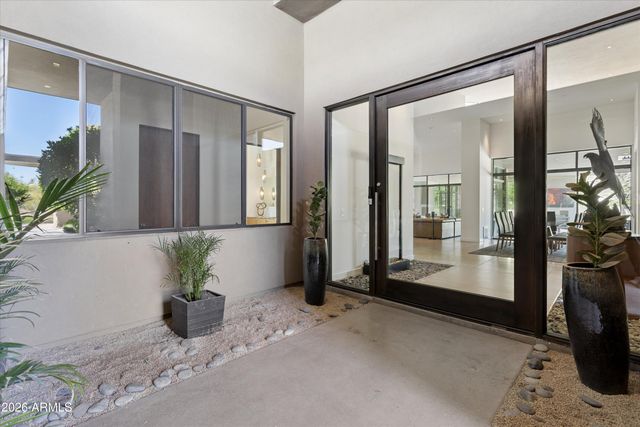 37021 N HOLIDAY Lane, Carefree, AZ 85377