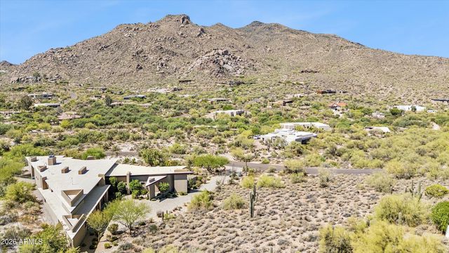 37021 N HOLIDAY Lane, Carefree, AZ 85377