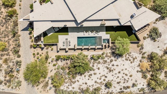 37021 N HOLIDAY Lane, Carefree, AZ 85377