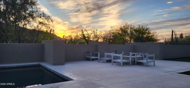 37021 N HOLIDAY Lane, Carefree, AZ 85377