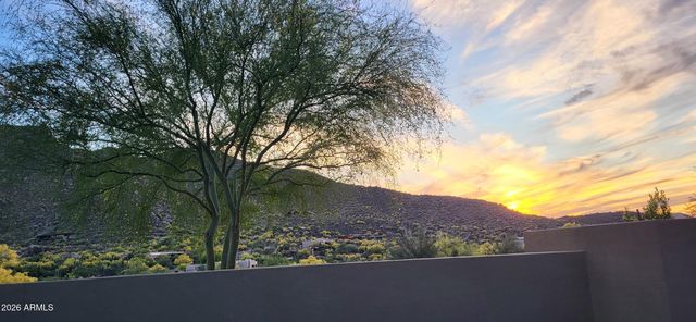 37021 N HOLIDAY Lane, Carefree, AZ 85377
