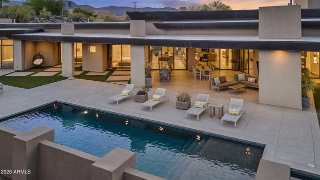 37021 N HOLIDAY Lane, Carefree, AZ 85377
