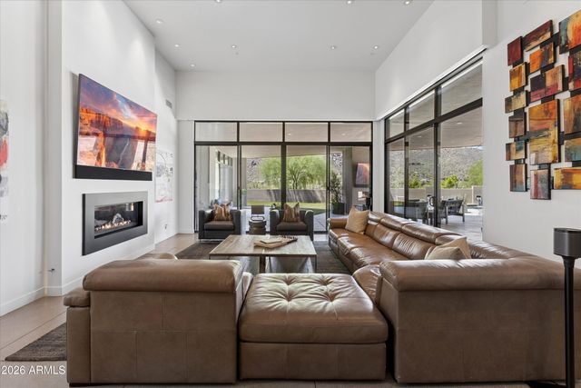 37021 N HOLIDAY Lane, Carefree, AZ 85377