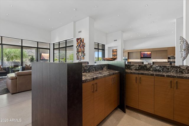 37021 N HOLIDAY Lane, Carefree, AZ 85377