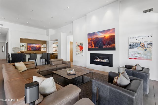 37021 N HOLIDAY Lane, Carefree, AZ 85377