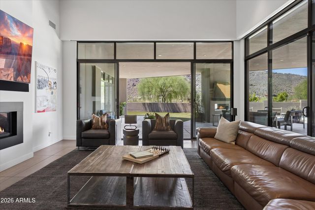 37021 N HOLIDAY Lane, Carefree, AZ 85377