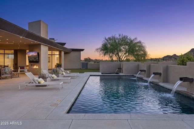 37021 N HOLIDAY Lane, Carefree, AZ 85377