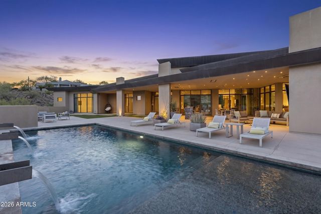 37021 N HOLIDAY Lane, Carefree, AZ 85377