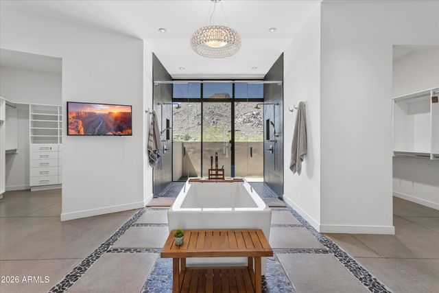 37021 N HOLIDAY Lane, Carefree, AZ 85377