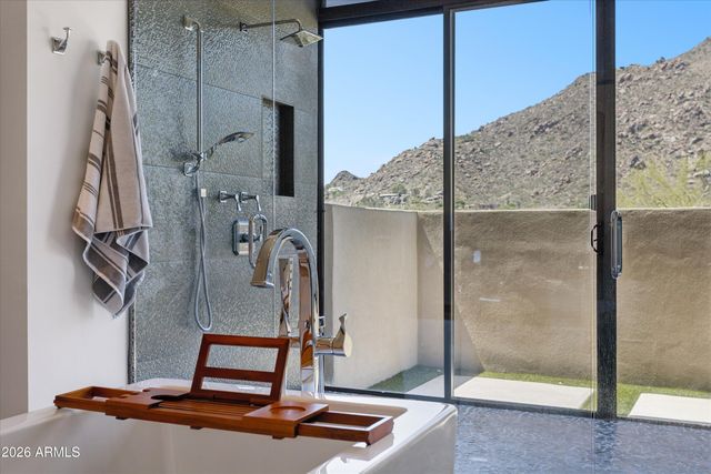 37021 N HOLIDAY Lane, Carefree, AZ 85377